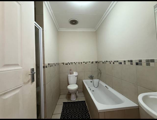 3 BEDROOM TOWNHOUSE FOR SALE IN WATERVAL EAST
